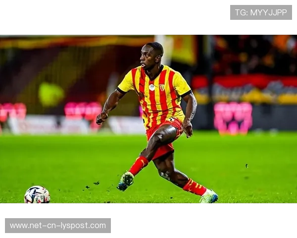 朗斯霸气领跑法甲，萨热成关键领军人物